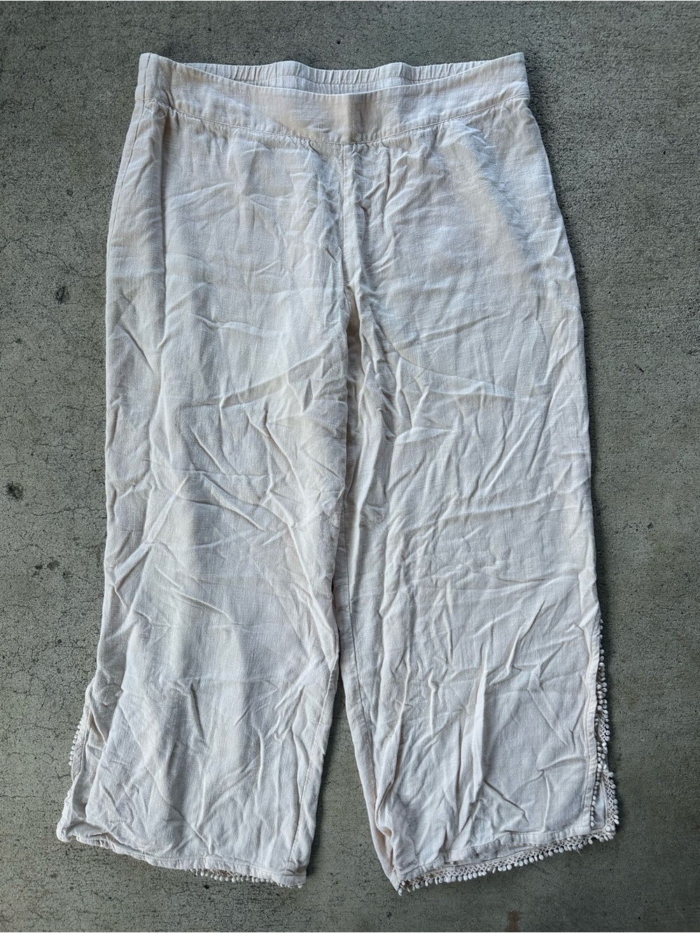 Soft Surroundings Beige Line Lace Trim Wide Leg Crop Pants